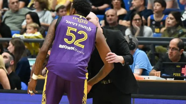 חזר בזמן. מקריי עם פרנקו (צילום: ברני ארדוב)