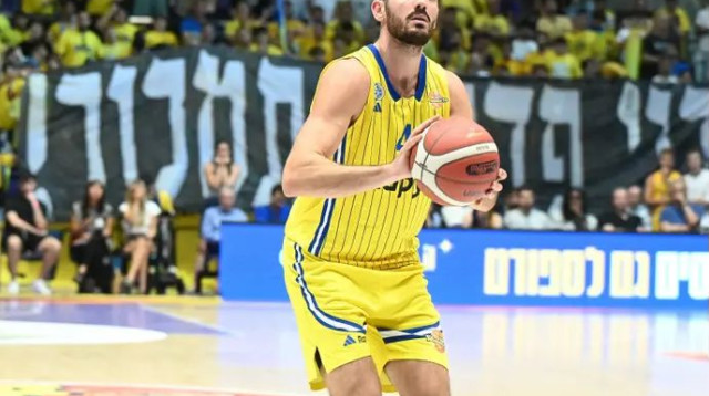 קיבל מחמאות מסורקין. גור לביא (צילום: ברני ארדוב)