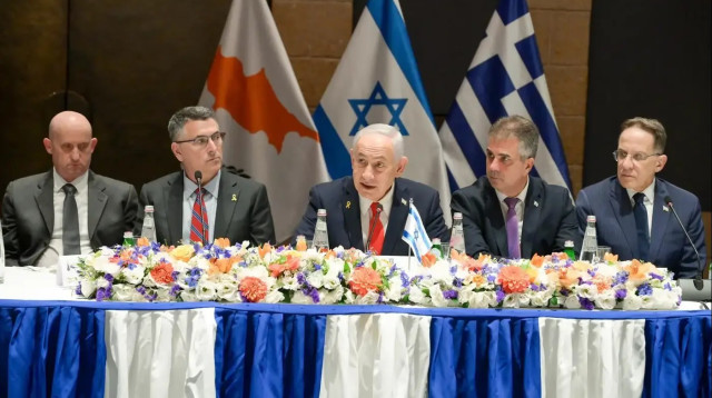 מסיבת העיתונאים של ראש הממשלה בנימים נתניהו ביחד עם נשיא קפריסין וראש ממשלת יווון (צילום: מעיין טואף/לע״מ)