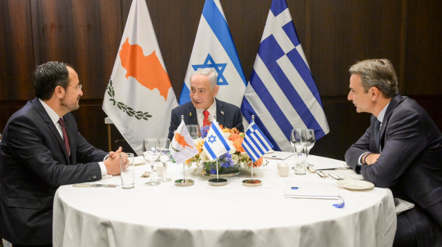 בנימין נתניהו עם נשיא קפריסין וראש ממשלת יווון בירושלים (צילום: מעיין טואף/לע״מ)