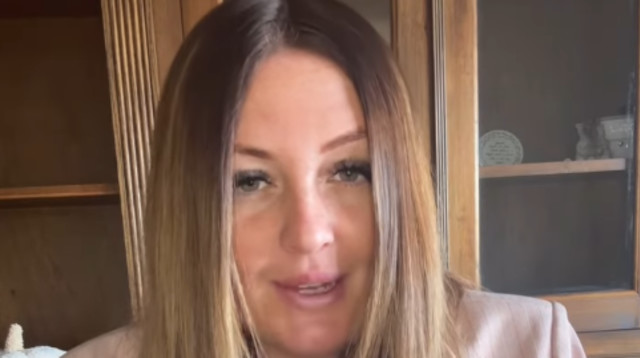 קלואי סמית (צילום: אינסטגרם)