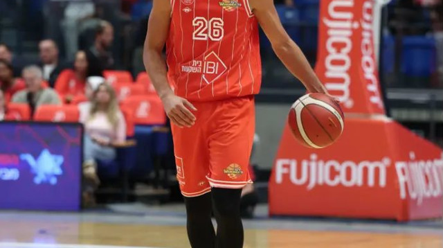 הוא וחבריו יישארו מושלמים? מדר (צילום: דני מרון)