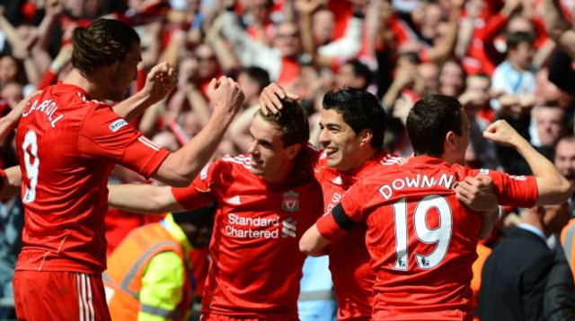 שחקני ליברפול חוגגים (צילום: Getty images)
