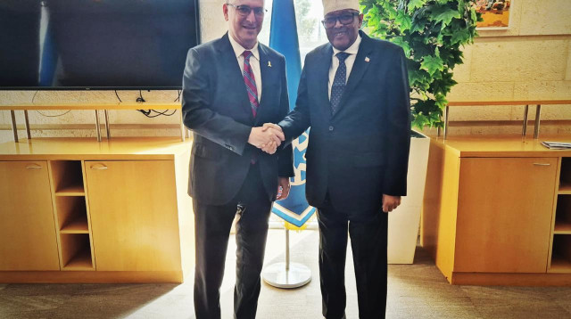 נשיא סומלילנד וגדעון סער (צילום: דוברות)