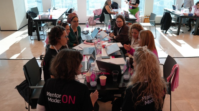 ההאקתון LifeHack של "אחת מתשע" להעלאת מודעות לסרטן השד (צילום: עמית שלו)