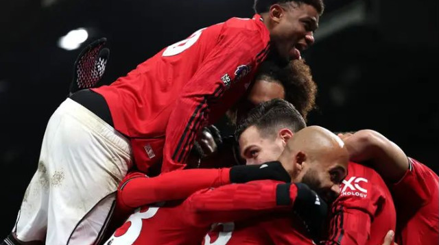 שחקני מנצ'סטר יונייטד (צילום: אימג'בנק  GettyImages, Justin Setterfield)