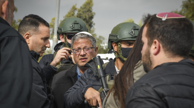 השר איתמר בן גביר בכפר תראבין  (צילום: דודו גרינשפן, פלאש 90)