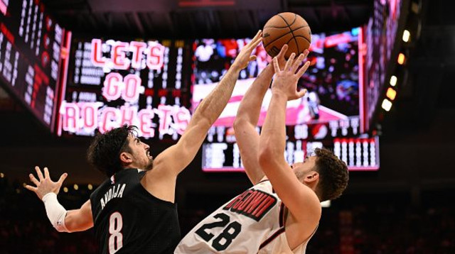 דני אבדיה חוסם את אלפרן שנגון (צילום: Getty images)