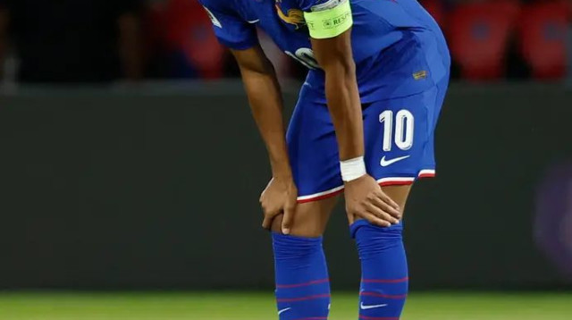 היה קשה, אבל הסתיים בשער, בישול וניצחון. אמבפה (צילום: רויטרס)