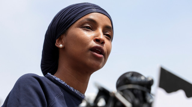 זינוק מסתורי בהונה האישי. אילהאן עומאר (צילום: רויטרס)