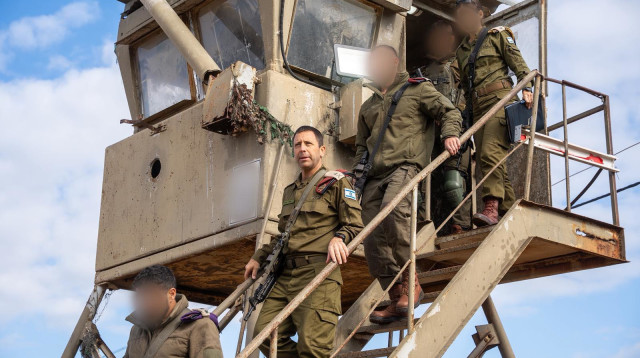 מפקד פיקוד המרכז, אלוף אבי בלוט בתרגיל המלחמה בפיקוד המרכז (צילום: דובר צהל)