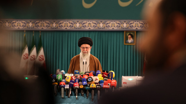 עלי חמינאי (צילום:  ATTA KENARE/AFP via Getty Images)