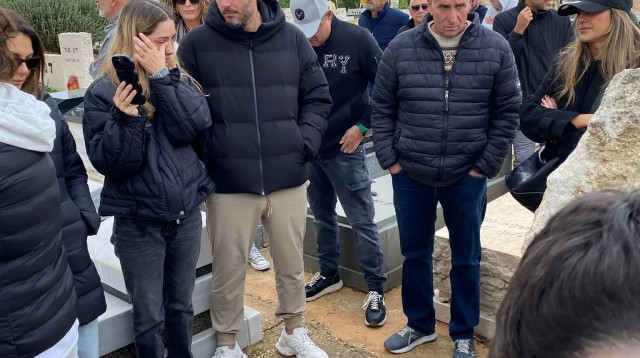 אזכרה לציון 15 שנה למותו של שחקן ומאמן העבר אבי כהן ז"ל (צילום: באדיבות המשפחה, עמית שלו)