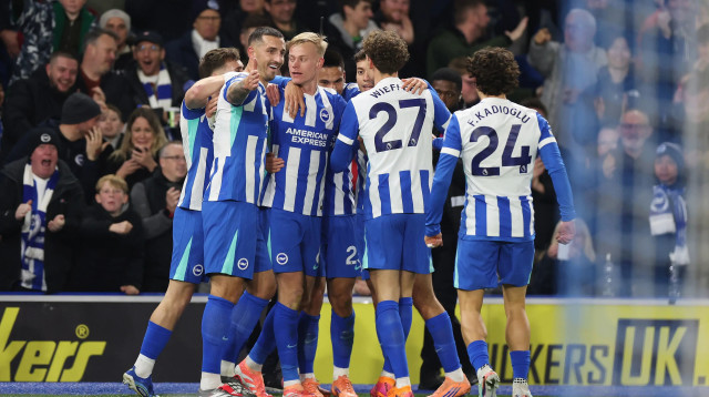 שחקני ברייטון חוגגים (צילום: GettyImages, Alex Pantling)