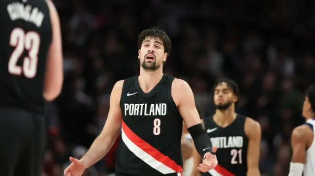 את כל זה הוא עושה עם סגל לא אידיאלי, בלשון המעטה (צילום: GettyImages, Amanda Loman)