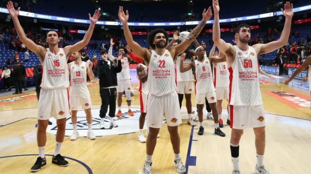 חגיגה ירושלמית בסיום (צילום: דני מרון)