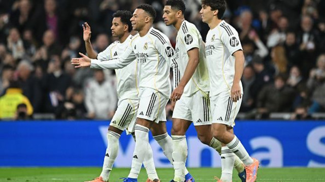 שחקני ריאל מדריד (צילום: Denis Doyle)