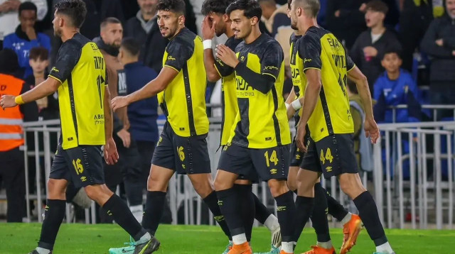 שחקני בית"ר ירושלים חוגגים (צילום: קובי אליהו)