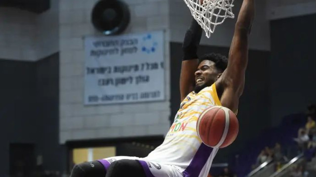 יוביל את הקאדר הישראלי? שון דאוסון (צילום: ברני ארדוב)