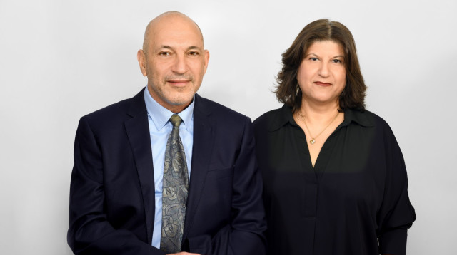 עורכי הדין ורד כהן ורענן בר און (צילום: חן גלילי)