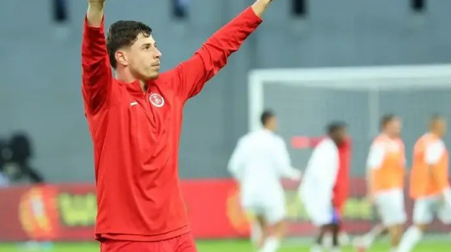 טוריאל ונציגיו מחכים להצעת משופרת (צילום: אודי ציטיאט)