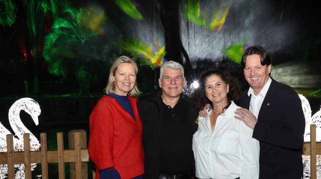 קלאוס מארק, ענת וסיון פרג' ומרי מארק (צילום: סאן פרג')