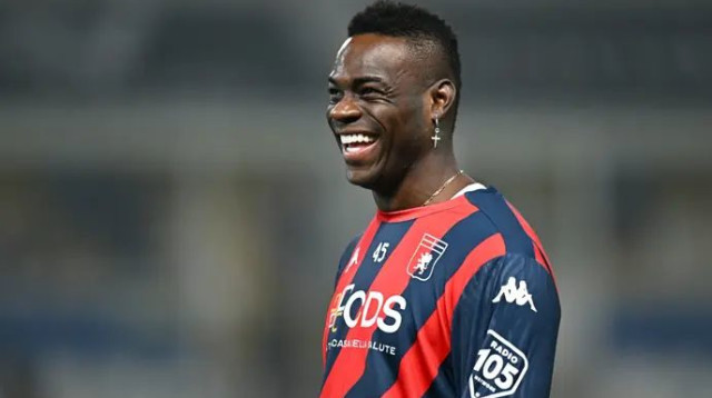 דקות ראשונות בקבוצה של קאסה. באלוטלי (צילום: GettyImages)