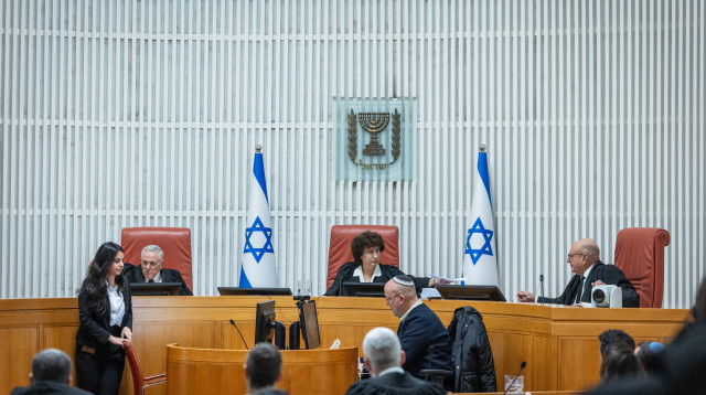 דיון בבג"ץ (צילום: חיים גולדברג פלאש 90)