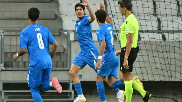 "תמיד אגיע לנבחרת בחיוך". עומרי גאנדלמן (צילום: אימג'בנק  GettyImages, ATTILA KISBENEDEK/AFP)