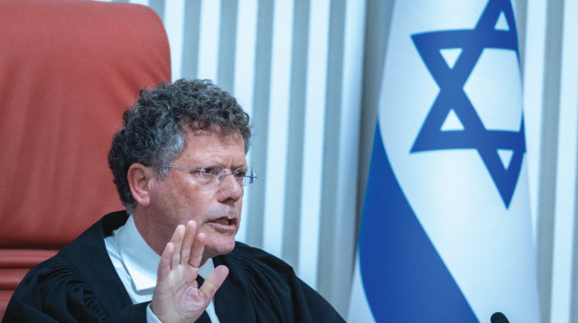 יצחק עמית (צילום: יונתן זינדל, פלאש 90)