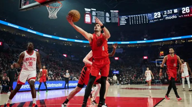 אבדיה ופורטלנד לוהטים (צילום: רויטרס)