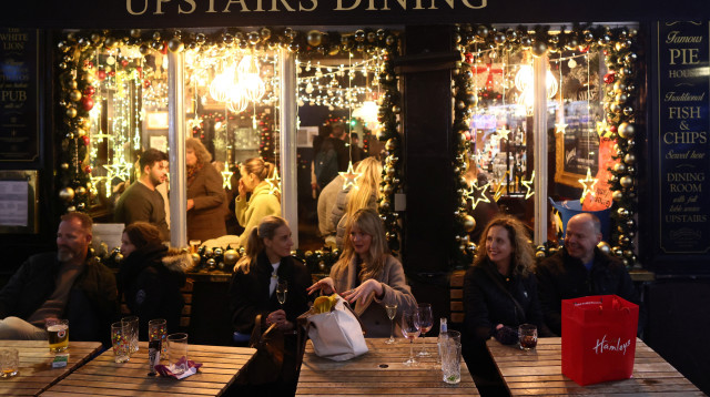 פאב בבריטניה (צילום: רויטרס)