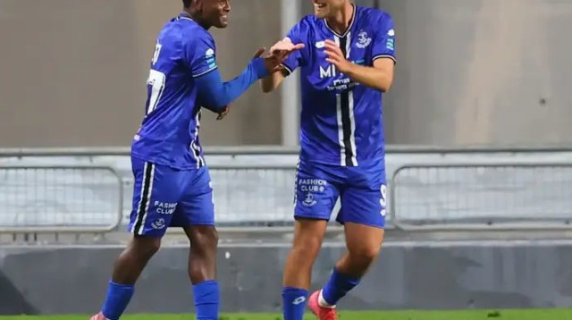 נהנו יחד. מארק קוסטה עם קלה (צילום: אודי ציטיאט)