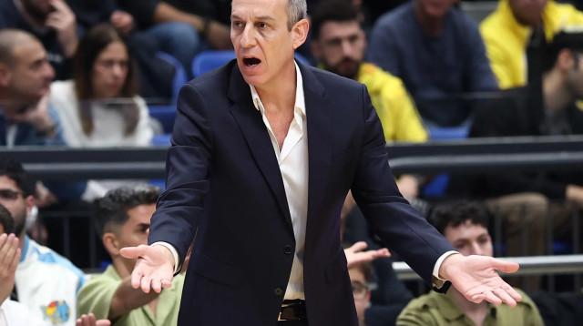 מאמן מכבי תל אביב, עודד קטש (צילום: דני מרון)