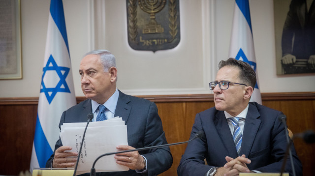 צחי ברוורמן, בנימין נתניהו (צילום: יונתן זינדל, פלאש 90)