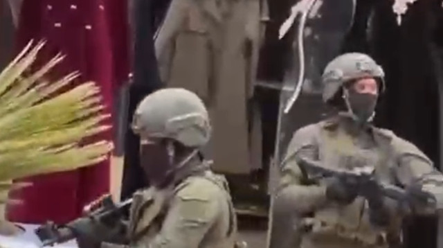 אירוג חריג בחברון - בדואים התחזו ללוחמי צה"ל ושדדו חנות (צילום: צילום מסך)