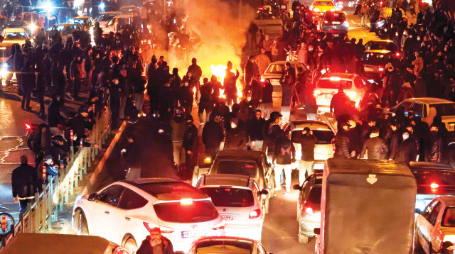 מחאה באיראן (צילום: gettyimages)