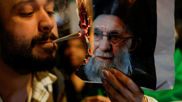 הפגנה תמיכה בישראל למען המחאה באיראן (צילום: REUTERS/Ammar Awad)