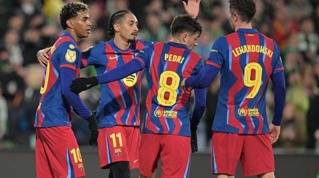 שחקני ברצלונה חוגגים (צילום: Gettyimages)