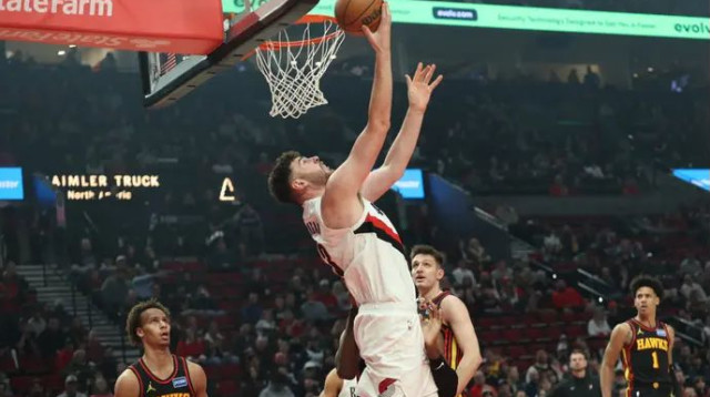 ניצחון ראשון ללא אבדיה. קלינגן (צילום: רויטרס)