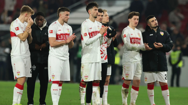 שחקני שטוטגרט מודים לקהל (צילום: GettyImages, Alex Grimm)