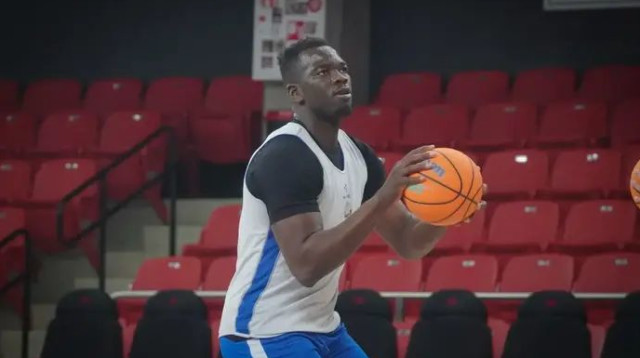  (צילום: אתר רשמי, האתר הרשמי של הפועל חולון)