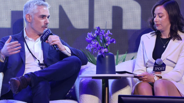 אבנר מנדלסון (צילום: מרק ישראל סלם)