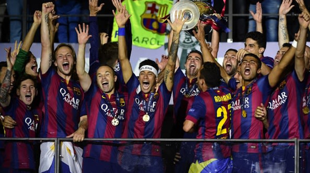 שחקני ברצלונה חוגגים (צילום: GettyImages)