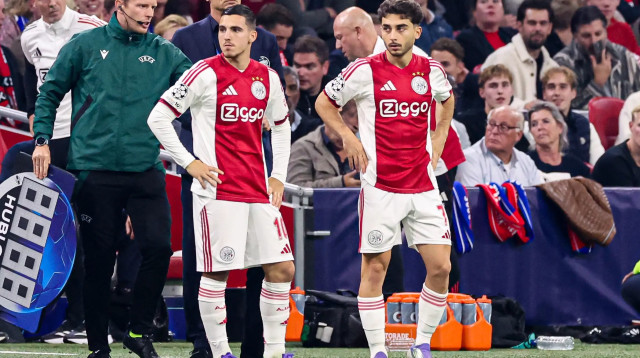 שחקני אייאקס, ראול מורו, אוסקר גלוך (צילום: GettyImages, BSR Agency)