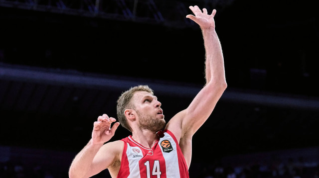 סאשה וזנקוב, אולימפיאקוס (צילום: GettyImages, Sonia Canada)