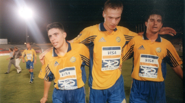 "אני משוגע על ישראל". אנדז'יי קוביקה במדי מכבי תל אביב (צילום: פלאש 90, דני מרון)