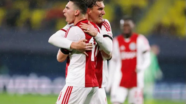 ניסה להגביה, או לבעוט – מה זה משנה? גלוך (צילום: אימג'בנק  GettyImages, David Ramirez/Soccrates)