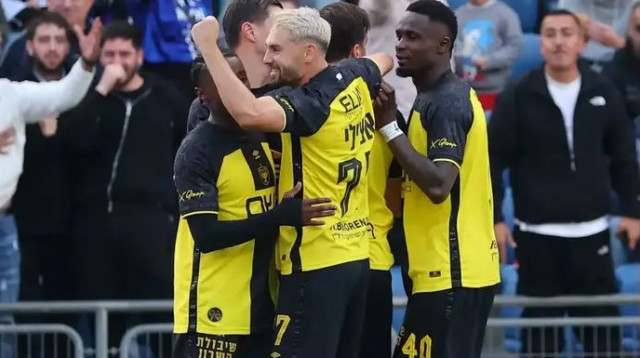 בלתי ניתנים לעצירה. שחקני בית"ר ירושלים (צילום: אודי ציטיאט)