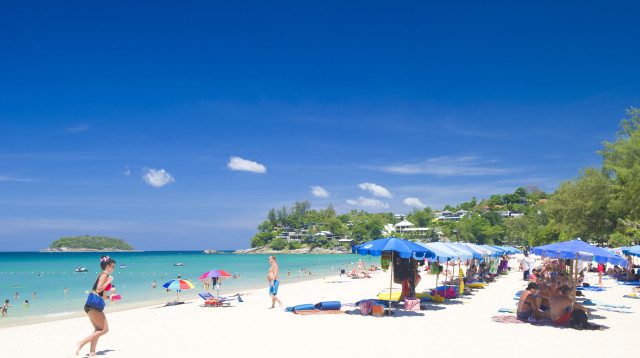 חוף קאטה נוי, פוקט (צילום: לשכת התיירות של תאילנד בישראל)